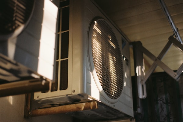 Residential air conditioning condenser unit
